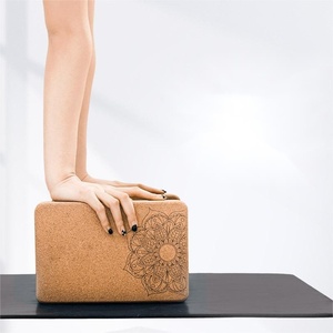 Bloque de Yoga de Corcho Sostenible de Alta Densidad, Diseño Personalizado, Ideal para Alineación, Equilibrio y Entrenamiento de Fuerza - Product Image 4