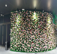 Tizen Maßgefertigte Kunstseiden-Rosen Rosa Blumenwand Künstliche Blumen Hintergrund-Dekorationen Künstliche Blumenwand