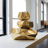 Art moderne de soudure en métal de jardin extérieur ornent le revêtement de surface d'or Sculpture géométrique de cube d'acier inoxydable de grande anomalie
