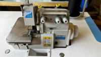ZY700-3MD Zoyer haute vitesse d'entraînement direct 3 fils logo merrow surjeteuse machine à coudre