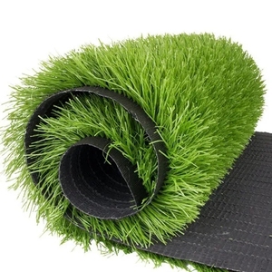 Césped de plástico artificial impermeable de 60mm de altura para instalación en exteriores para jardines, patios, campos deportivos - Product Image 3