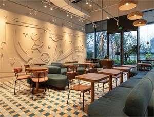 Conjunto de Muebles Modernos para Hotel con Mesas de Madera y Sofás Verdes para Uso Comercial en Estilo de Diseño Contemporáneo - Product Image 1