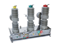 ZW32 12kV Interrupteur de circuit à vide à haute tension monté sur poteau extérieur avec contrôleur, réenclencheur automatique de circuit