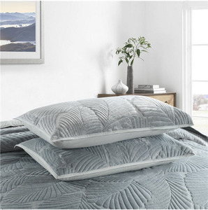 Colcha de terciopelo para adultos y niños, cubrecamas de Color sólido, manta de felpa de lujo, colcha, cubierta de cama, ventas en línea - Product Image 1