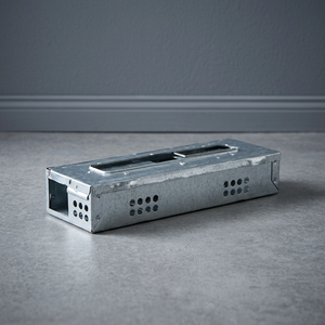 Petit piège à souris de haute qualité pour la surveillance des rongeurs Outil de lutte antiparasitaire multi-prises en vente - Product Image 3