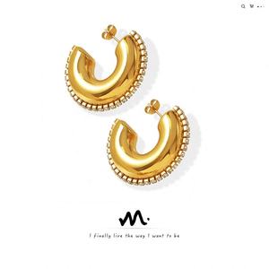 Pendientes de Acero Inoxidable con Baño de Oro, Diseño Único Europeo Americano, Simples, con Circonitas en Forma de C, Elegantes y Modernos, con Forma de Mariposa - Product Image 4