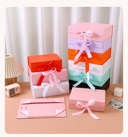 Carpeta de Regalo Plegable Personalizada con Tapa, Embalaje Tipo Cartera, Cartón Blanco/Rosa/Verde, Asa de Lazo, Logotipo Personalizado