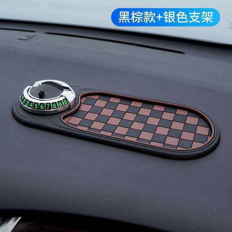 Marron à carreaux argentés