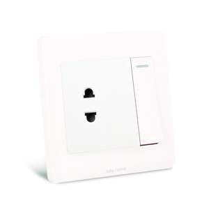 Enchufe de Pared Estándar Británico 13A, 5 Tomas de Corriente Alterna, Puertos de Carga USB (2 A), Luz Indicadora LED, PC, Internacional, Universal, Moderno - Product Image 2