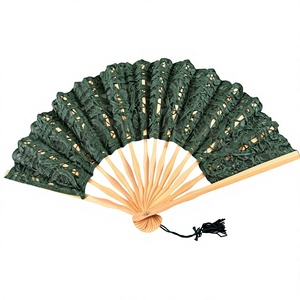 Éventail pliant en bambou fait main, design moderne en dentelle verte, forme naturelle, portable, objet d'art, collection, décoration de mariage et cadeau - Product Image 1