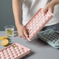 Molde de PP para 33 bolas de hielo de hockey, bandeja para cubitos de hielo con forma de bola de whisky congelada, caja para hacer paletas de hielo, regalos, herramientas y accesorios de cocina