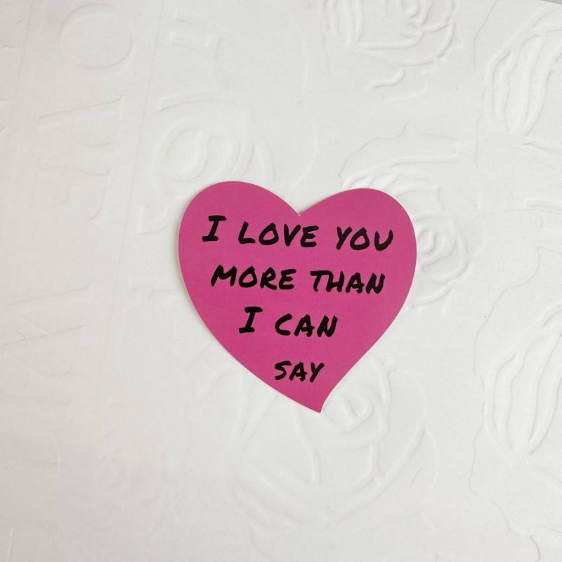 การ์ดรูปหัวใจสีแดงกุหลาบ 5 ใบ