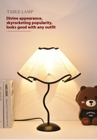 Lampe de chevet moderne et simple pour chambre à coucher ins lampe de table rétro créative en forme de pétale