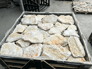 Piedra Natural Suelta de Campo, Color Blanco Amarillento, para Paredes Interiores y Exteriores, Muros de Contención, Jardines y Macizos de Flores - Product Image 1