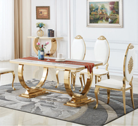 Ensemble de table à manger de luxe moderne avec dessus en marbre et pieds en métal extensible pour les meubles de salle à manger et les invités