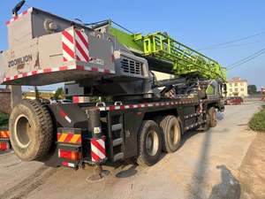 Grúa Zoomlion ZTC350 de 35T de segunda mano, aprobada por la EPA, para trabajos de elevación de infraestructuras pesadas - Product Image 6