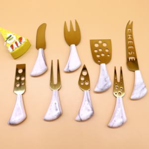 大理石のハンドル2019キッチンガジェットアクセサリー付きの高品質ミニゴールドメッキチーズナイフセット - Product Image 1