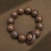 Collier et bracelet Mala à 108 perles : Bracelet de prière en bois de santal doré naturel, pour le yoga, la méditation et la guérison
