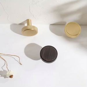 Manijas y Perillas Redondas Modernas de Aluminio para Muebles de Cocina - Ecológicas y Sostenibles - Product Image 3