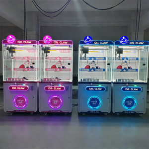 Boostez les retours aux centres commerciaux grâce aux prix à collectionner dans les machines à griffes et aux jeux de carnaval thématiques. - Product Image 1