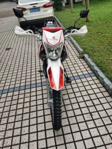 Motocicleta Todoterreno de Alta Calidad y Popular de 150cc/200CC, Refrigerada por Aire, con Carburador, Dirt Bike Fast Rider CROSS III, Directo de Fábrica - Product Image 4