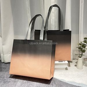 Bolsas no tejidas 2026 personalizables con logo impreso en huecograbado, parche reciclable para ropa, parche con diseño serigrafiado y asa. - Product Image 1