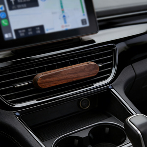Difusor de Aroma para Auto de Madera de Nogal, Ambientador con Aceites Esenciales, Universal para el 99% de los Autos, Aroma Duradero, Envío Rápido - Product Image 1