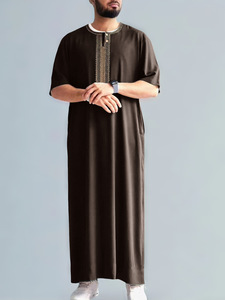 Manufacture Style personnalisé ou Logo ODM Vintage marocain Abaya Robe brodée Style moyen-oriental Polyester soie vêtements musulmans - Product Image 4
