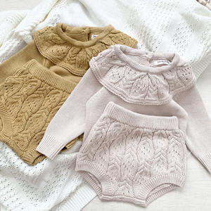 Vente flash : Ensemble de vêtements pour bébé en tricot d'automne, haut à manches longues et short, 1 ensemble - Product Image 1