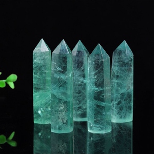 Buena calidad, venta al por mayor, piedra de cristal transparente de fluorita verde, torre de <span class=keywords><strong>prisma</strong></span> <span class=keywords><strong>Hexagonal</strong></span> de una sola punta, selección de varios tamaños - Product Image 4