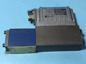 วาล์วไฮดรอลิกแบบสั่งทิศทางตามสัดส่วน R901382367 4WRPEH6C3B02L-3X/M/24A1 รุ่น 4WRPEH 6 ตอบสนองรวดเร็ว พร้อมระบบควบคุมแบบไพล็อต - Product Image 4