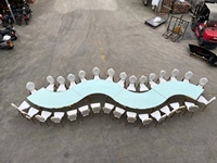 Table de banquet moderne de luxe en acier inoxydable en forme de S pour événements de mariage, diamètre 340 cm, plateau en verre trempé, salle à manger d'hôtel
