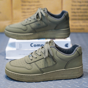 Zapatos de trabajo gruesos para hombre, para escalada y deportes al aire libre, duraderos y elegantes, de color negro, con plataforma. - Product Image 1