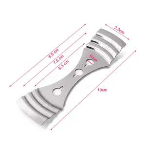 Venta al por mayor de soporte central de metal de acero inoxidable 3 mechas para hacer velas herramienta de fijación