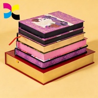 Impression de livres reliés de haute qualité, impression couleur sur les bords, impression à la feuille d'or sur les livres