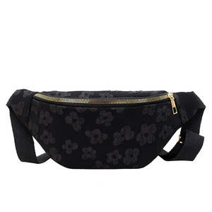 Nueva Bolsa de Pecho Cruzada Versátil, Informal, de Nailon, con Cierre, Diseño Floral, Tipo Dumpling, para Mujer - Product Image 6