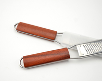 YolecenHot Verkoopsterk Premium Groentesnijder Handmatige Fruit- & Groentegereedschappen met Julienne-schiller en Rasp Fruit Snijder