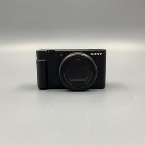 Cámara de <span class=keywords><strong>Vlog</strong></span> <span class=keywords><strong>Sony</strong></span> <span class=keywords><strong>ZV</strong></span>-1M2 4K Original de Segunda Mano con Pantalla Abatible + Cuerpo de Magnesio, Cámara 4K Pequeña para Viajes - Product Image 1