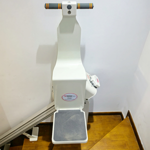 <span class=keywords><strong>Monte</strong></span>-<span class=keywords><strong>escalier</strong></span> vertical à traction en alliage d'aluminium haute résistance, <span class=keywords><strong>prix</strong></span> usine |   <span class=keywords><strong>Escalier</strong></span> intérieur certifié CE, gain de place pour la maison - Product Image 1