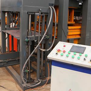 200 tonnellate <span class=keywords><strong>di</strong></span> terreno automatico per la fabbricazione <span class=keywords><strong>di</strong></span> mattoni macchina per incastro <span class=keywords><strong>di</strong></span> terra blocchi <span class=keywords><strong>di</strong></span> <span class=keywords><strong>argilla</strong></span> in cina - Product Image 5