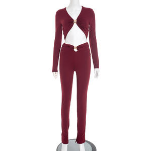 طقم نسائي أنيق لخريف 2025 مكون من قطعتين: توب قصير بأكمام طويلة وبنطلون جوجر، ملابس عصرية مثيرة للشارع - Product Image 2