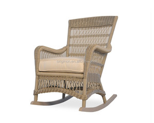 Ensemble de meubles de balcon de style campagnard en poly rotin Viro, table et chaises à bascule en osier d'extérieur - Product Image 3