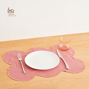 Tùy Chỉnh Màu Hồng Linen Placemats Với Đám Mây Vỏ Sò Cạnh Tái Sử Dụng Ngoài Trời Ăn Uống Bảng Bìa Cho Đám Cưới Nhà Tiệc - Product Image 2