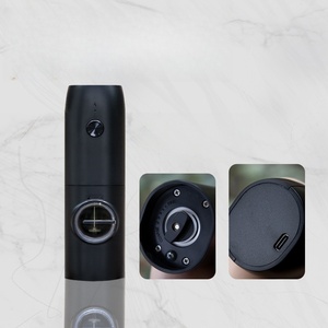 Wholesale Pepper and <b>Salt</b> Set Battery Powered Adjustable <b>Coarseness</b> Black Mill Kitchen Tools - Product Image 3
