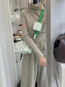 Nuova Borsa Quadrata in Pelle di Vacchetta Peiquan, Elegante e Versatile, Borsa a Tracolla Morbida in Pelle, Borsa Casual da Donna - Product Image 5