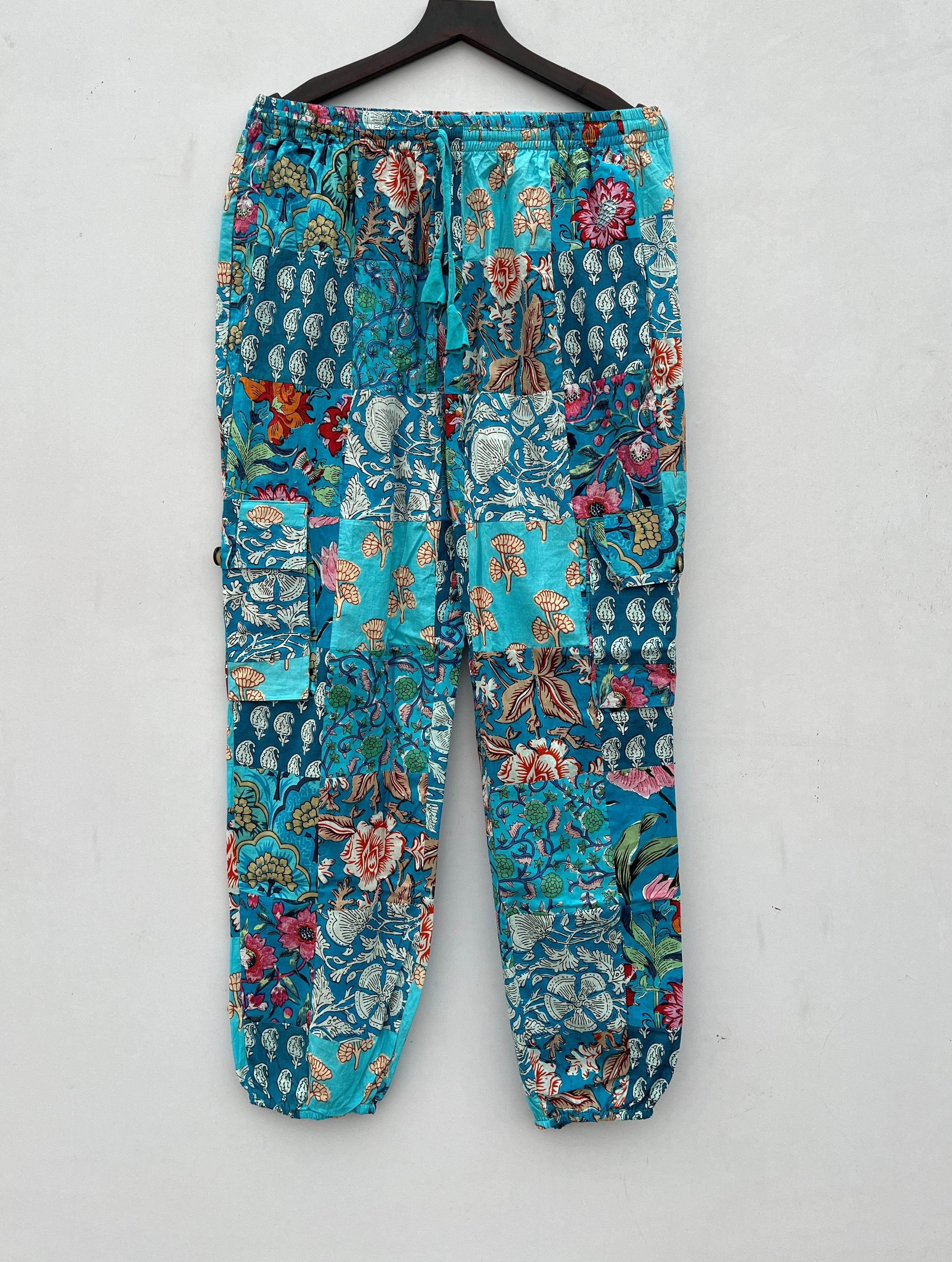 มีสีเขียวขุ่น