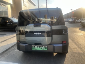 รถยนต์ BYD Fang Cheng Bao Titanium 7 Ultra 4WD ไฮบริด SUV ปี 2025 พวงมาลัยซ้าย สีเขียว ระยะทางวิ่ง 190 กม. ไมล์ 9 พัน กิโลเมตร สภาพเหมือนใหม่ สีเดิมจากโรงงาน ส่งออก ภาษีมูลค่าเพิ่ม 13% - Product Image 2