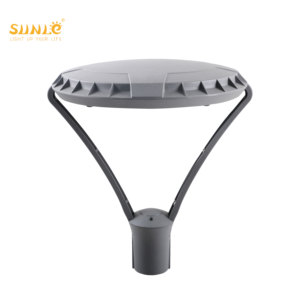 Usine directe personnalisable 30W à 150W extérieur étanche IP66 LED réverbère pour jardin cour route LED réverbère - Product Image 3