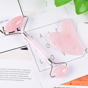 Fabricant de Marque privée De Forme De Coeur Gua Sha Grattage Outil <span class=keywords><strong>Bon</strong></span> Marché pour le Visage de Massage Jade Rouleau Ensemble - Product Image 2