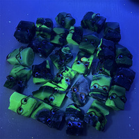 Vente en gros d'agate de volcan hérisson sculptant-animal en cristal vert réactif aux UV avec lunettes, cadeau de collection unique de style Groot